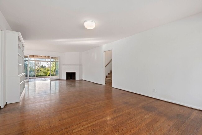 Photo - Located in the MUS - Unfurnished Serene El...