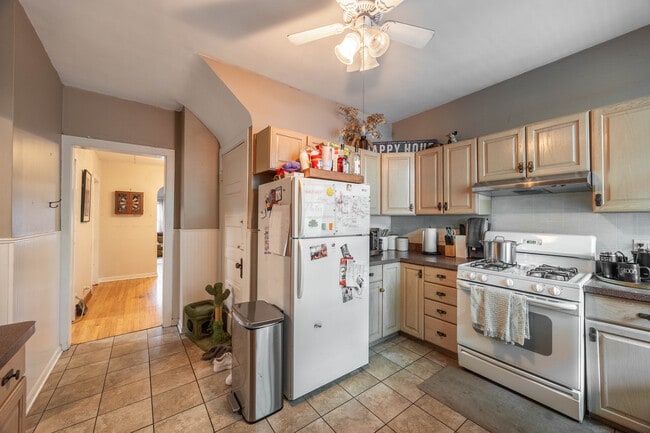 Photo - 3450 N Leavitt St Unidad 1