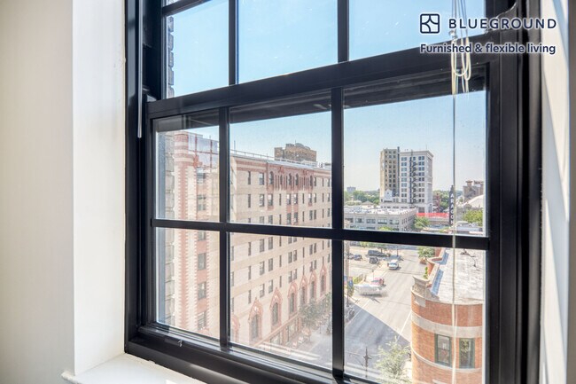 Photo - 1020 W Lawrence Ave Unidad FL8-ID976