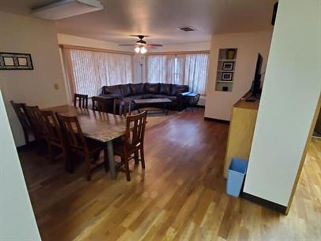 Photo - 7 Bed 2.5 Bath House for Rent