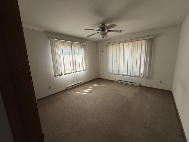 Photo - 460 S Main St Unit 3
