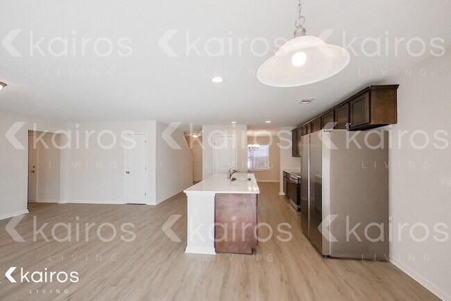 Photo - 34 Red Oak Dr.