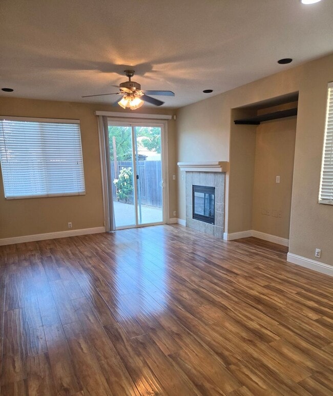 Photo - **Coming Soon**Comfortable 3 Bed, 2 Bath in Elk Grove