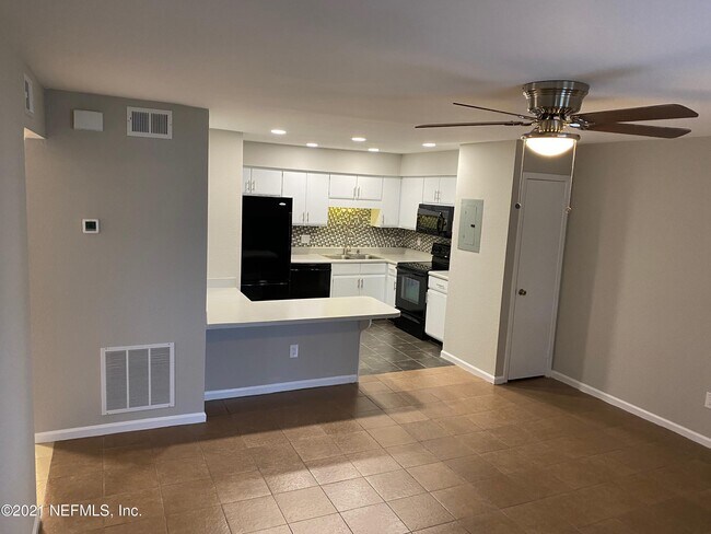Photo - 791 Assisi Ln