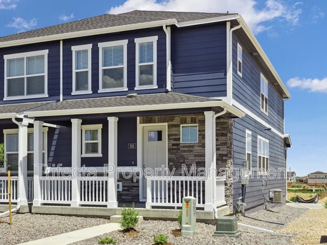 Building Photo - 632 Thoroughbred Ln