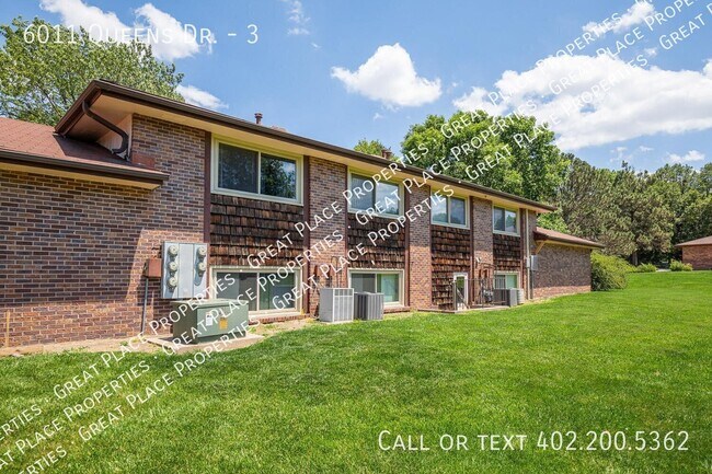 Photo - 6011 Queens Dr Unit 3
