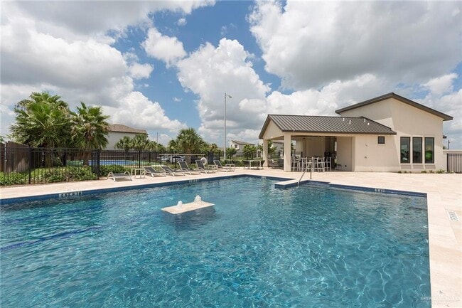 Photo - 17 N 15th St