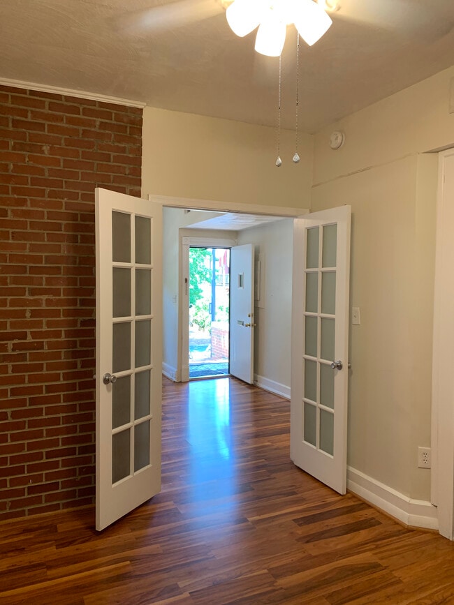 Photo - 527 9th St NE Unit 1