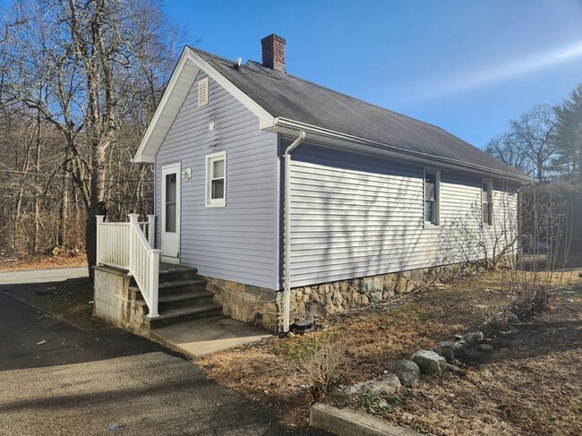 Building Photo - 24 Hamilton Ave Rental