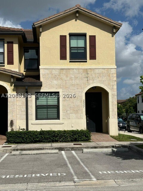 Building Photo - 3337 W 105th Terrace