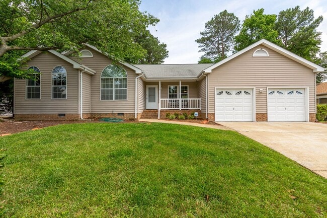 Building Photo - Beautiful Newport News Home