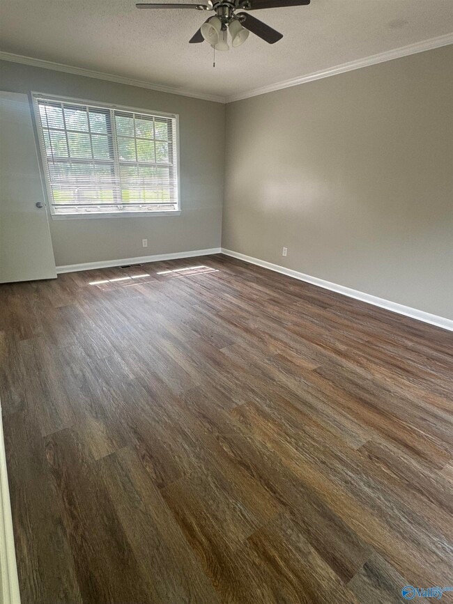 Photo - 200 Curtis Cir SE