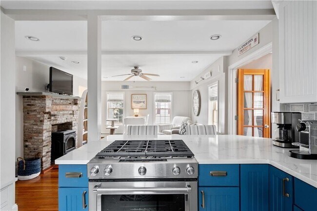 Photo - 22 Stockholm St