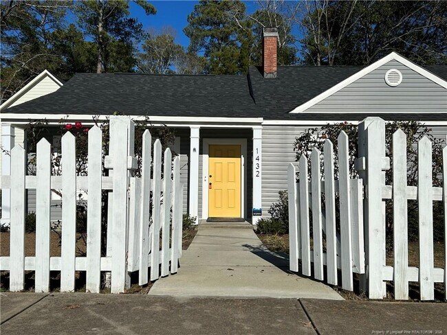 Photo - 1432 Summitt Ave