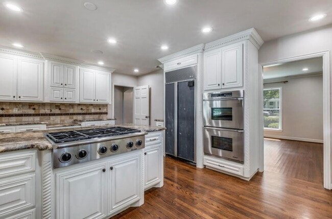 Photo - 6307 Deloache Ave