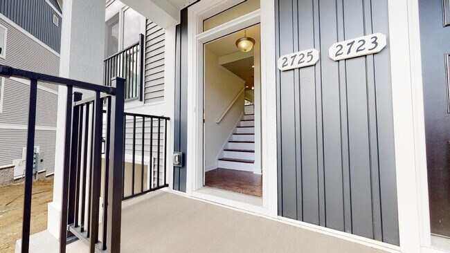 2725 Bristol Rdg Dr