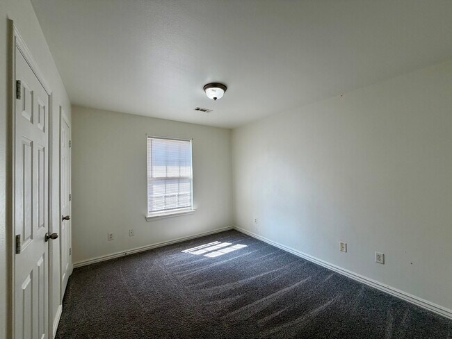Photo - 297 Graystone Cir Unit 1