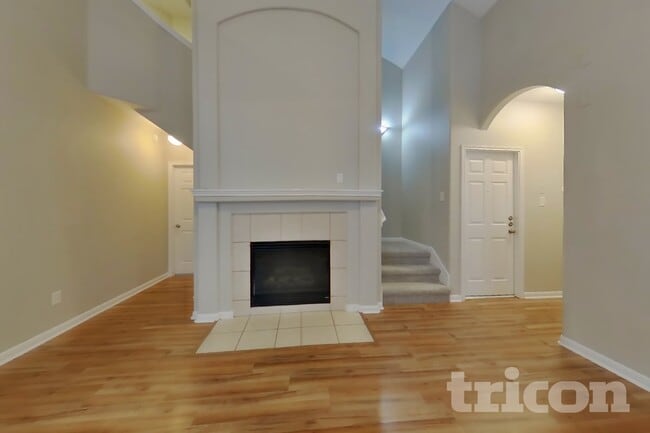 Photo - 2011 Rycroft Dr