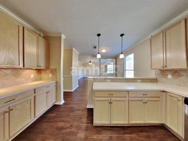 Photo - 3203 Farrel Hill St