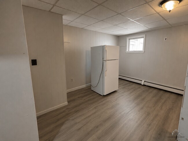 81 Main St Unit 1R