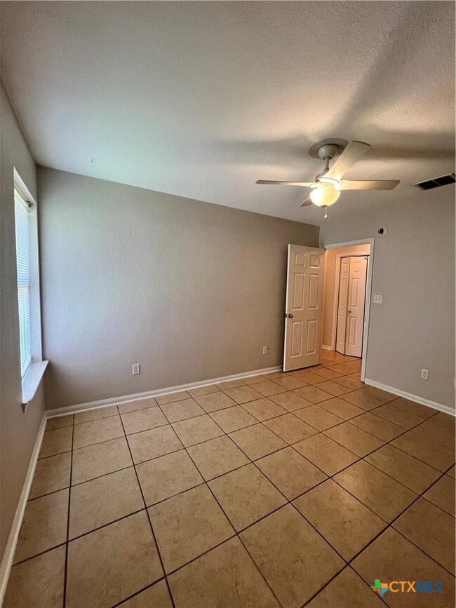Photo - 607 Olaf Dr