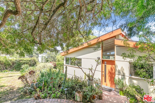 Photo - 2021 Park Dr Casa