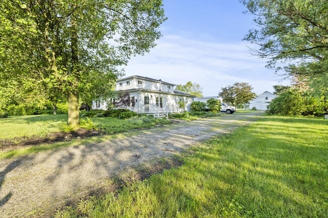 Building Photo - 7711 Hayden Run Rd Rental