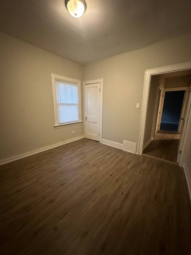 Photo - Charming 3-Bedroom Home with Driveway & Ba...