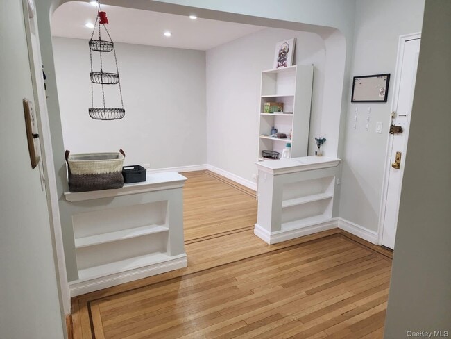 Photo - 69-11 Yellowstone Blvd Unit B36