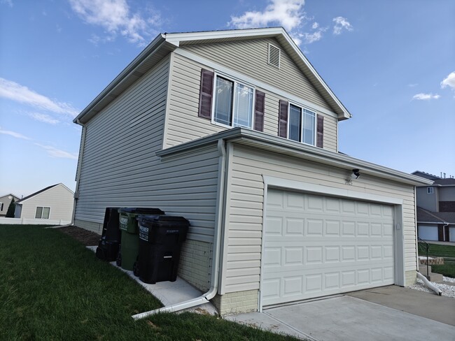 Photo - 7925 S 157th St