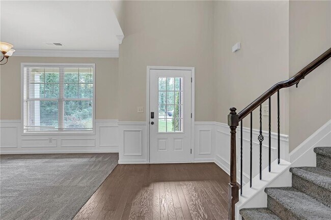 Photo - 568 Garden View Ct