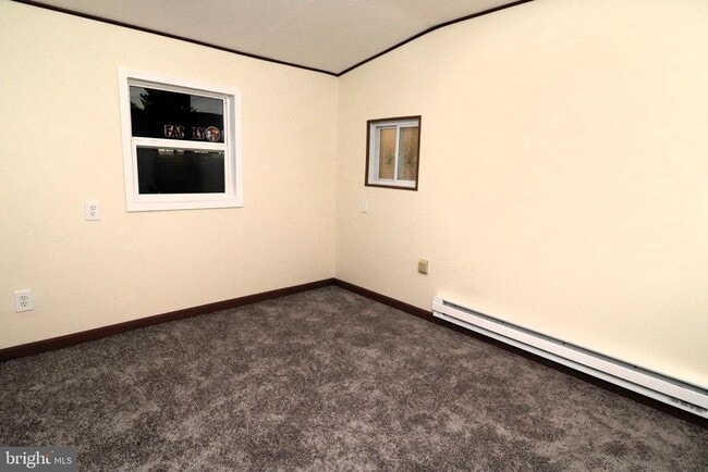 Building Photo - 112 N Lehigh Ave Unit B Rental