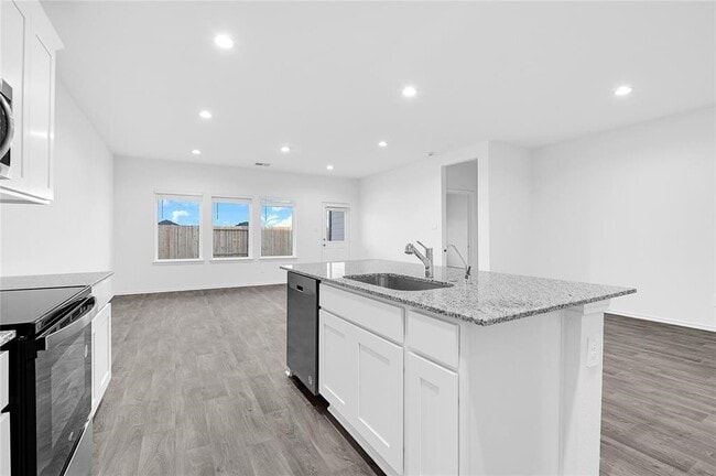 Photo - 31134 Delamere Turn trl Trl