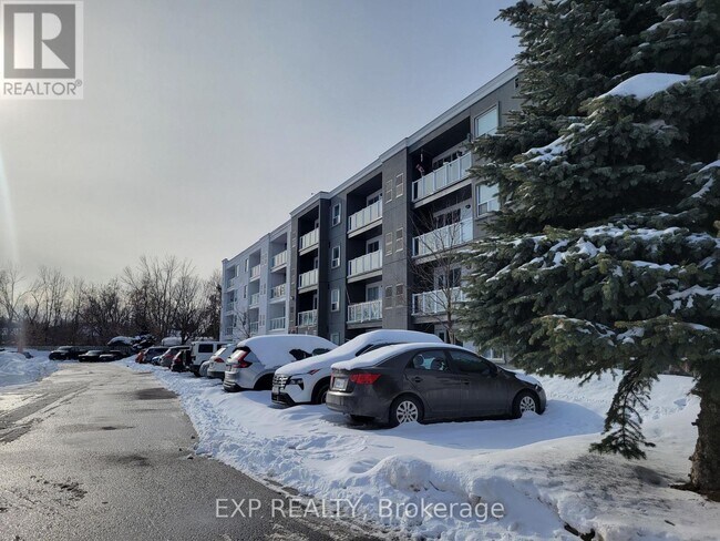 Photo - 95 Barrie Rd