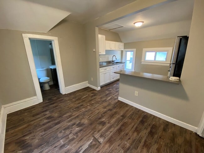 Photo - 652 Chatham St NW Unidad Apt 2B