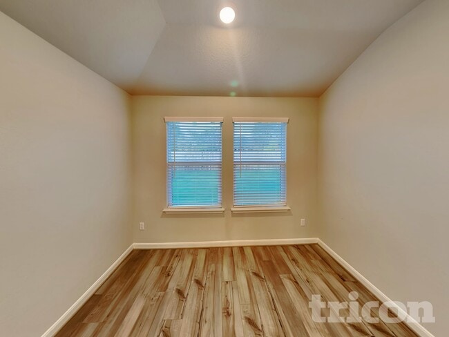 Photo - 6011 Noah Pl