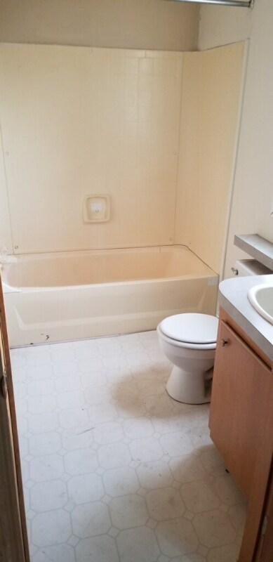 Photo - 214 N McHaley St