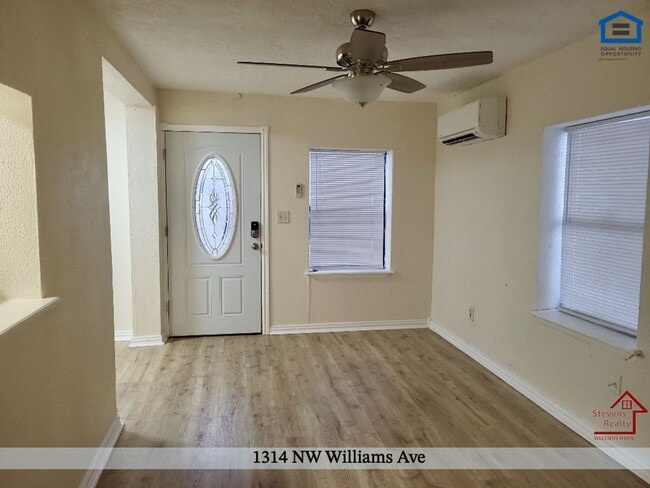Photo - 1314 NW Williams Ave