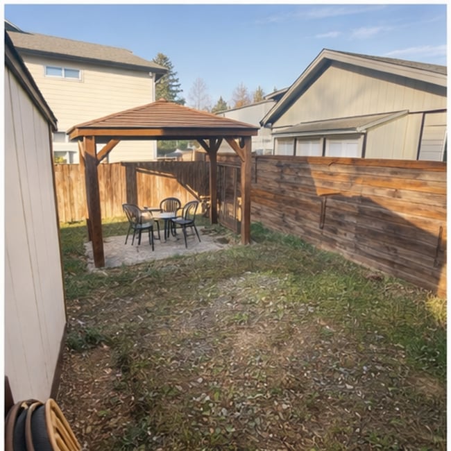 Photo - 10 SE Roosevelt Ave Unit #1