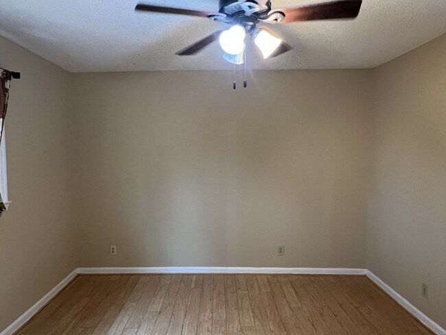 Photo - Very Close to Robins Air Force Base