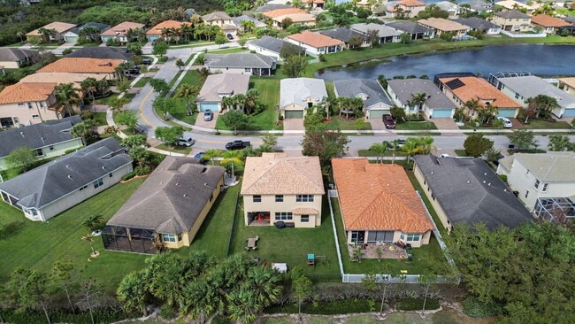 Photo - 11316 SW Barton Way