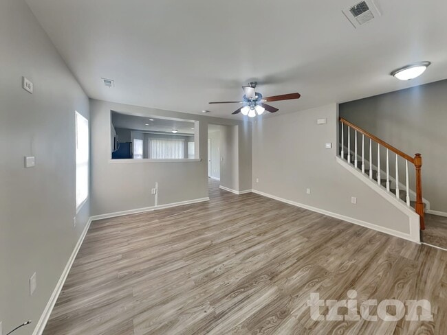 Photo - 238 Waterlemon Way