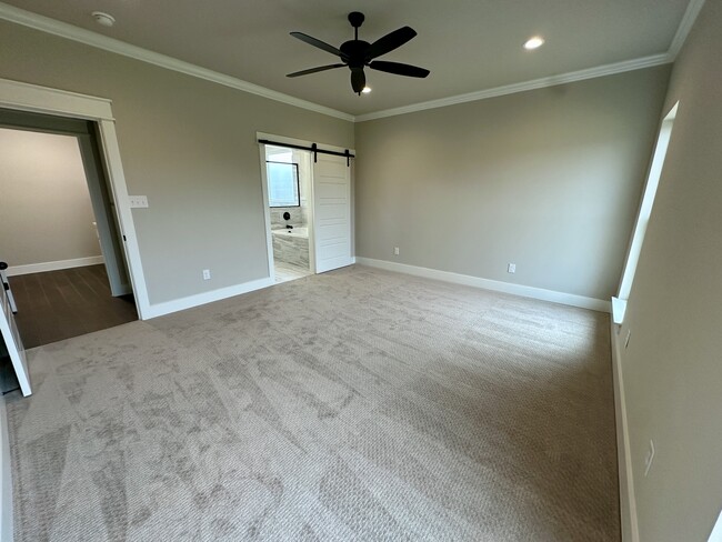 Photo - 481 Pine Rd