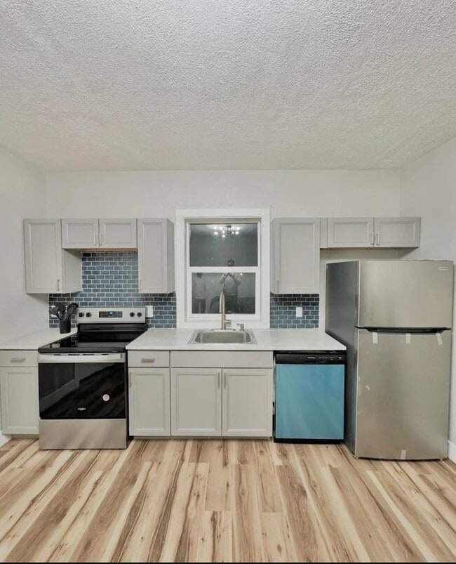 Photo - 719 W Colorado Ave Unit 3