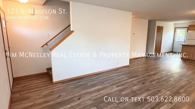Photo - 123 N Madison St House