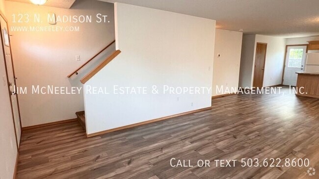 Building Photo - 123 N Madison St Rental