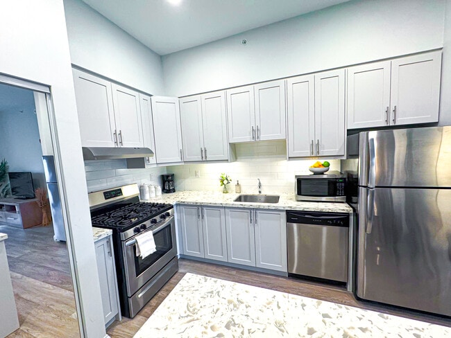 Building Photo - Luxury 2BR Apartment- Residences at Kanata... Unit 1116