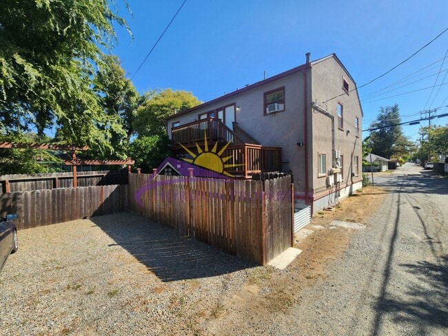 Photo - 2830 32nd St Unit 2