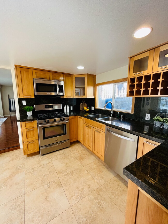 Photo - 618 Woodland Dr