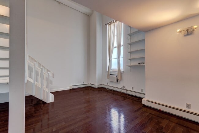 Building Photo - 116 Court St Unit 502